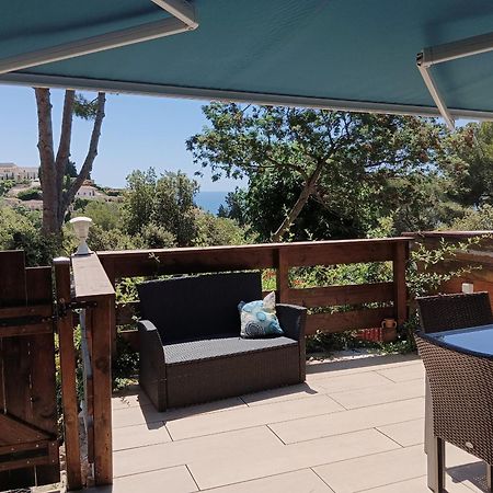 Petite Maison Au Calme - Piscine En Copropriete, Terrasse, Mer, Clim Vallauris Exterior foto