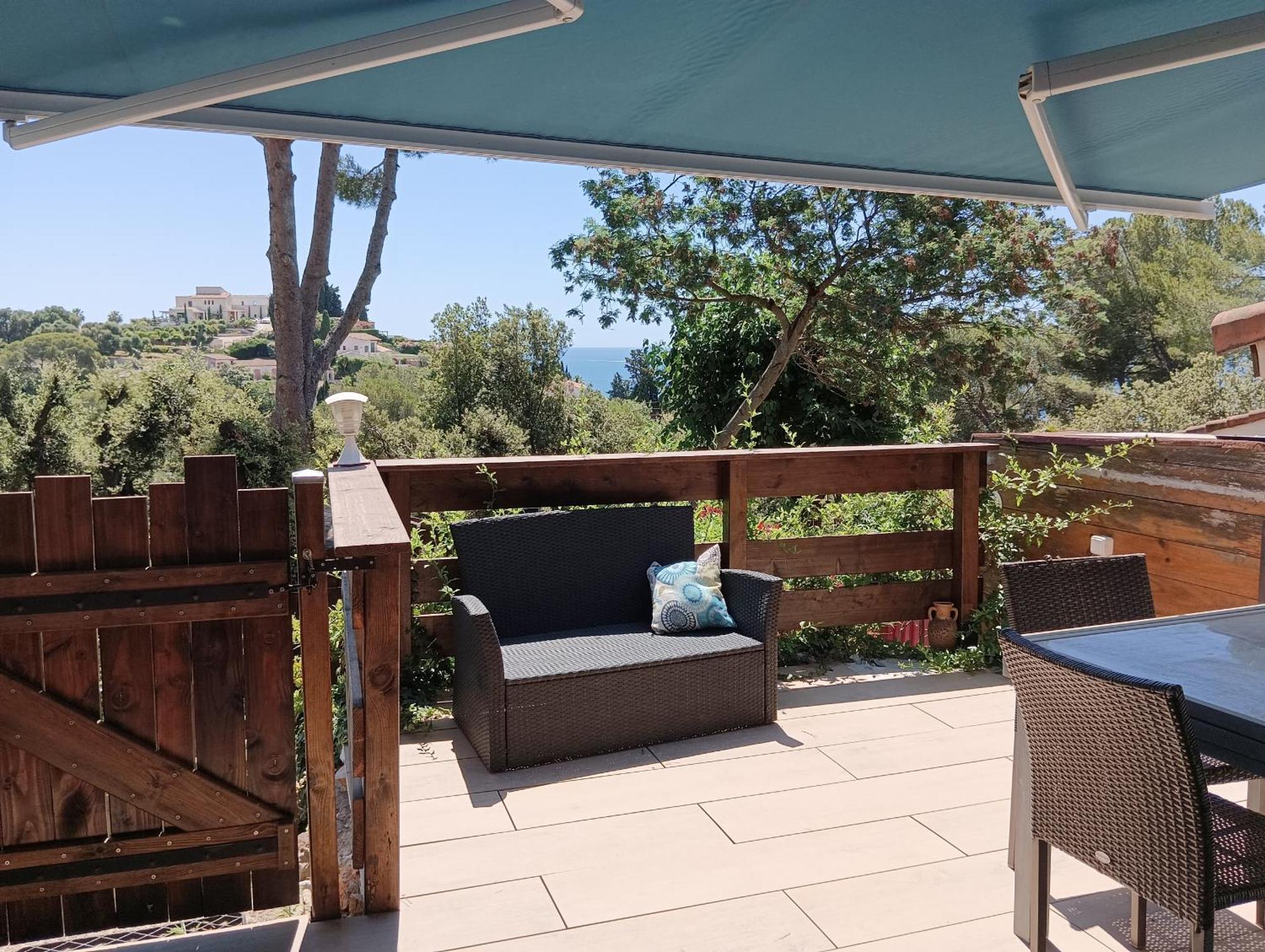 Petite Maison Au Calme - Piscine En Copropriete, Terrasse, Mer, Clim Vallauris Exterior foto